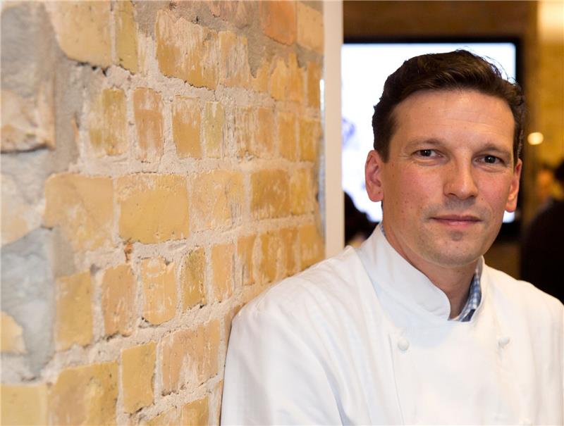 Nach Vorwürfen: Starkoch Jürgens nicht mehr Restaurant-Chef Christian Jürgens ist ein Sternekoch.