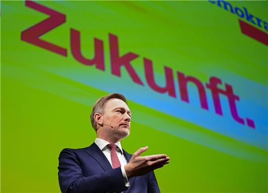 Christian Lindner während seiner Rede beim Dreikönigstreffen der FDP in Stuttgart.
