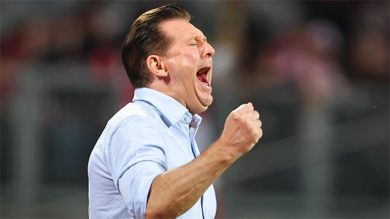 Christian Titz bei der 1:2-Niederlage von Hannover 96 in Nürnberg. 