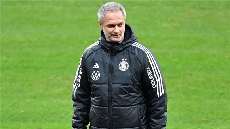 Christian Wück trägt weiter die Verantwortung für das Frauen-Nationalteam. (Archivbild)