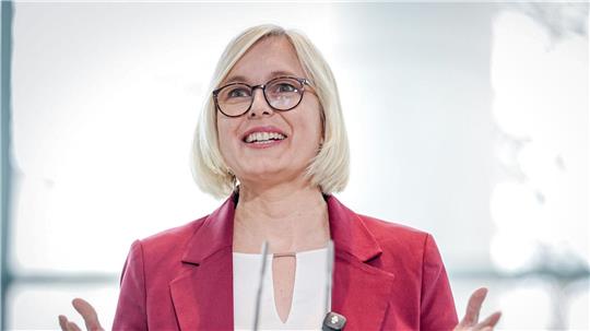 Christiane Schenderlein (CDU), die Staatsministerin für Sport und Ehrenamt 