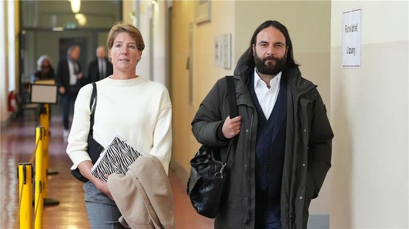 Block-Prozess: Staatsanwaltschaft mit neuen Zeugenaussagen Christina Blocks Verteidiger Ingo Bott beklagt eine Vorverurteilung seiner Mandantin in den Medien. (Archivbild)