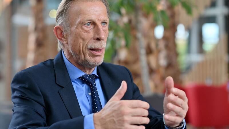 Christoph Daum war auch nach seiner aktiven Zeit als Trainer gefragter Gesprächspartner.