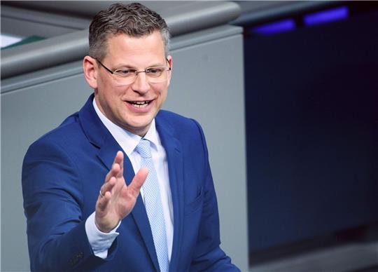 Christoph de Vries findet, die Regierung tue zu wenig zur Vermeidung von Anschlägen.