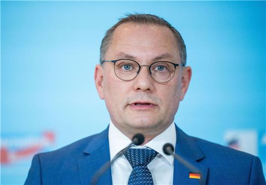 Chrupallas Parteikollegen Krah und Bystron hätten schriftlich ihre Unschuld versichert.