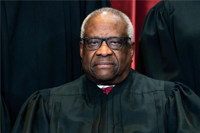 Kritik an Supreme-Court-Richter wegen Luxus-Einladungen Clarence Thomas ist seit 1991 Richter am Supreme Court der USA.