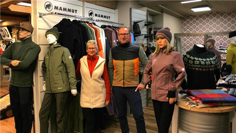 Claudia Thelemann und Jörg Herbort feiern 30-jähriges Bestehen mit ihrem Fachgeschäft „Black & White“.