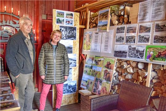 Claus Wilgeroth und Lebensgefährtin Barbara Lampe haben in Clausthal-Zellerfeld eine bereits gezeigte Ausstellung reaktiviert. Foto: Neumann