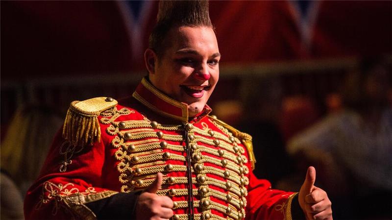 Circus Paul Busch gastiert auf dem Osterfeld in Goslar Clown Hansi wird für Stimmung sorgen.