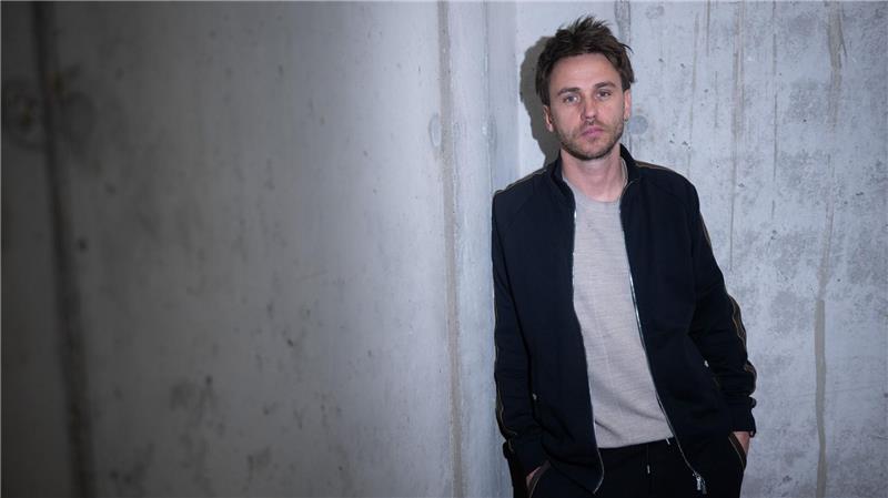 „Einfach Clueso-Musik“: Auf der Suche nach was Echtem Clueso lebt weiterhin in Erfurt.