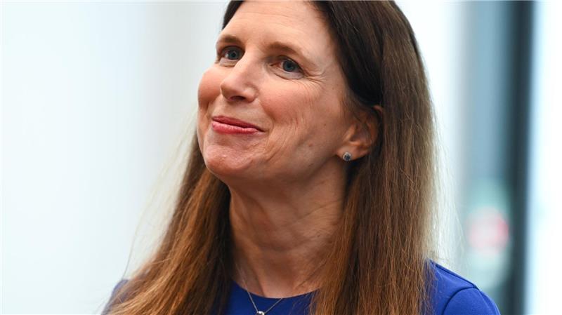Commerzbank-Chefin Bettina Orlopp wehrt sich gegen die Begehrlichkeiten aus Mailand (Archivbild)