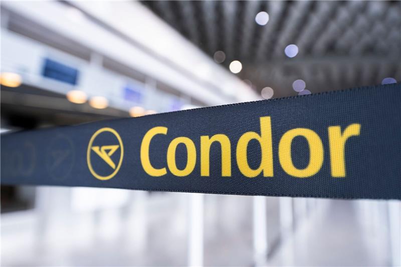 Condor-Maschine kehrt über den Azoren vorsorglich um Condor-Schalter in Frankfurt. «Sicherheit hat in der Luftfahrt immer höchste Priorität, und es bestand zu keinem Zeitpunkt eine Gefahr für die Passagiere», so eine Condor-Sprecherin.