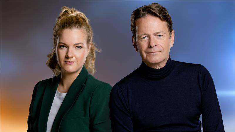 „Aktenzeichen hängt man nicht mit dem Anzug in den Schrank“ Conny Neumeyer und Rudi Cerne sprechen alle zwei Wochen donnerstags im Podcast "Aktenzeichen XY... Unvergessene Verbrechen" über gelöste und ungeklärte Verbrechen. Foto: Nadine Rupp/ZDF