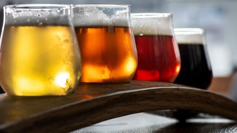 5 Trends, die uns gerade besonders Lust auf Bier machen Craft-Biere zeichnen sich durch ihre besonderen Geschmacksprofile aus.