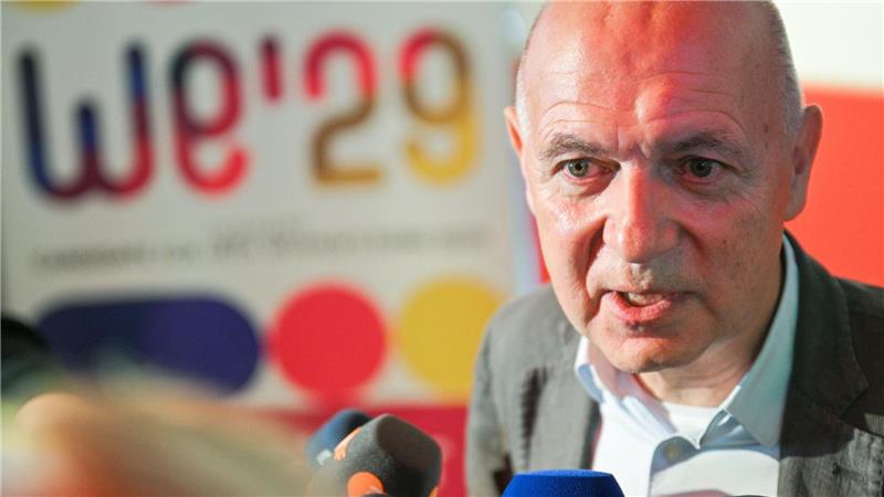 DFB-Präsident Bernd Neuendorf denkt „perspektivisch“ an eine Männer-WM in Deutschland