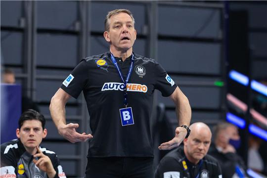 DHB-Coach Alfred Gislason fordert vor dem Länderspiel-Doppel eine bessere Leistung von seiner Mannschaft als zuletzt gegen Dänemark.