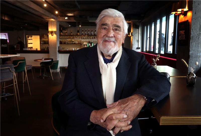 Schurke der Nation: Mario Adorf und das „Winnetou”-Jubiläum DIe Rolle des Schurken Santer in «Winnetou I» ist eine der bekanntesten Rollen von Mario Adorf.
