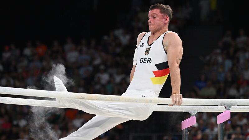 Herzschmerz bei Dausers Abschied von großer Turn-Bühne Da war die Medaille futsch: Lukas Dauser schlägt auf den Holm.