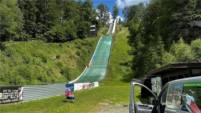 Braunlager Kommunalpolitik bringt Projekte auf den Weg Damit auch in zehn Jahren noch Skispringer die Schanzenanlage am Brockenweg nutzen können, will die Stadt Braunlage Fördergeld bekommen.