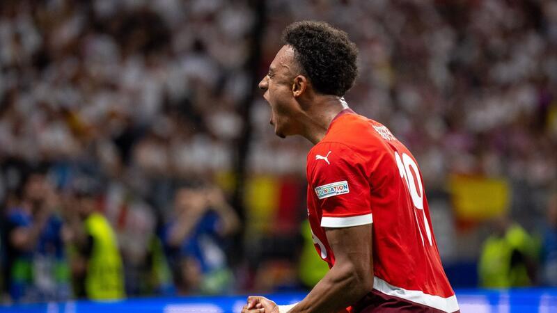 Dan Ndoye schockte Deutschland und traf mit der ersten Schweizer Gelegenheit zur Führung.