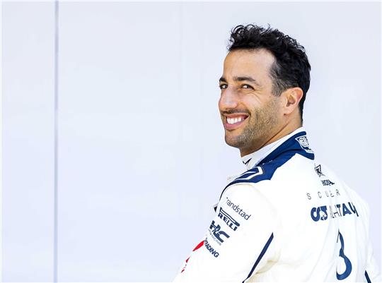 Daniel Ricciardo aus Australien feiert sein Formel 1 Comeback.