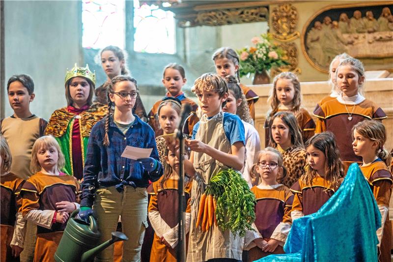 Starke Goslarer Stimmen rund um die biblische Löwengrube Daniel hält und betet zu seinem Gott: Die Minister des Königs stellen ihm an diesem Punkt eine Falle, als er in der Gunst des Monarchen aus ihrer Sicht zu hoch steigt.
