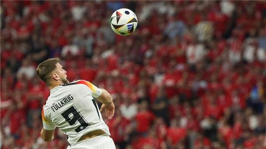 Dank seines Kopfballtors darf Niclas Füllkrug nun die nächste Partie in seinem Heimstadion in Dortmund bestreiten.