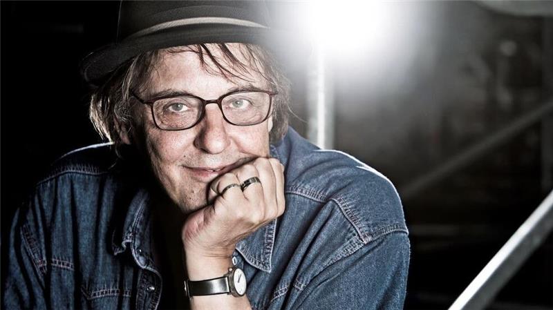 Liedermacher Danny Dziuk tritt in Clausthal-Zellerfeld auf Danny Dziuk schreibt deutschsprachige Songs sowie Chansons.