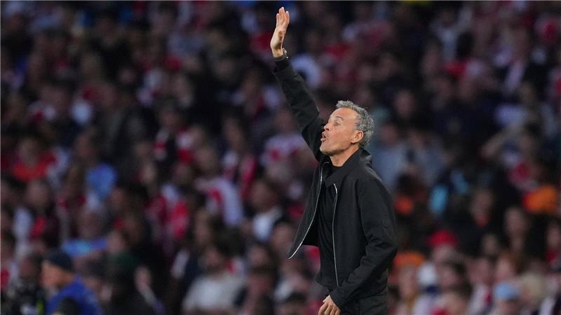 Paris zu stark: Arsenal verliert Halbfinal-Hinspiel mit 0:1 Darf auf das Finale in München hoffen: PSG-Trainer Luis Enrique.