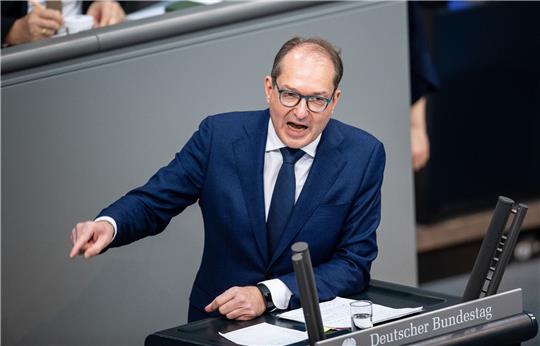 «Das Ampel-Experiment hat seine Legitimation verloren. Eine angemessene Reaktion darauf wären Neuwahlen», sagt CSU-Landesgruppenchef Alexander Dobrindt.