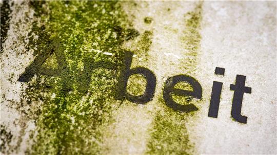 Das Arbeitsmarktbarometer des Instituts für Arbeitsmarkt- und Berufsforschung (IAB) ist zum siebten Mal in Folge gesunken (Symbolbild).