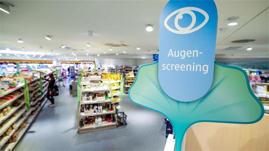 Das Augenscreening-Angebot bei dm ist ein Fall für die Justiz. (Archivbild)