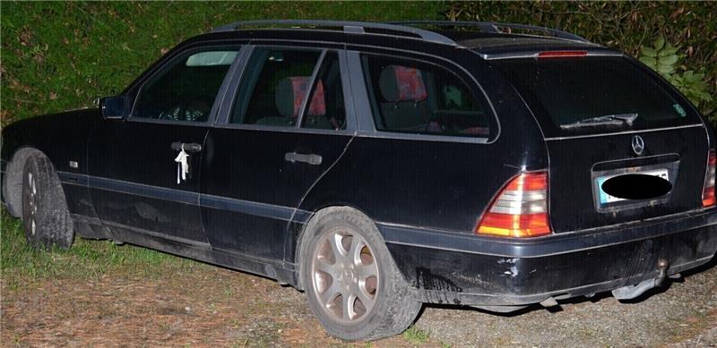 Vermisste 56-jährige: Wurde sie Opfer eines Verbrechens? Das Auto der Vermissten: Wem fiel der Pkw, ein schwarzer Mercedes Kombi, eine C 180 T-Limousine, auf?