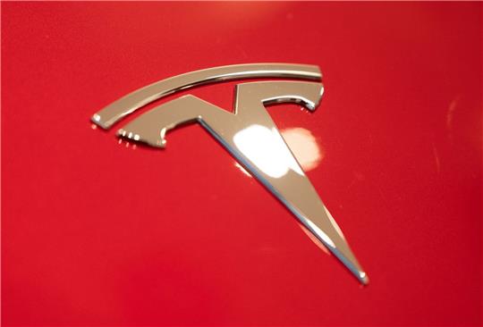 Das «Autopilot»-System von Tesla ist umstritten.