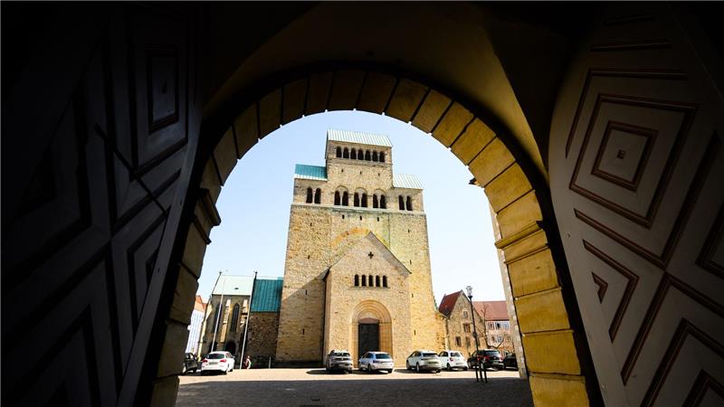 Das Bistum Hildesheim sucht nach Zeitzeugen und möglichen Opfern sexualisierter Gewalt. (Symbolfoto) 