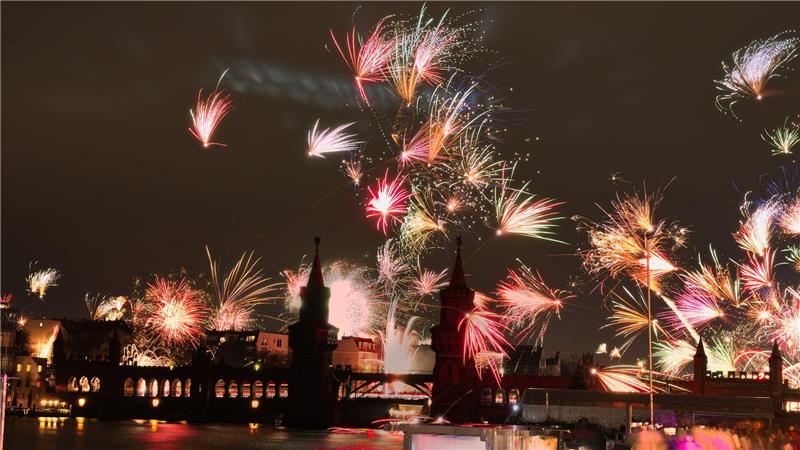 Das Bündnis #böllerciao setzt sich für ein bundesweites Verbot privater Silvesterböller und -raketen ein. Das Aus für das Feuerwerk an Silvester? (Symbolfoto) 