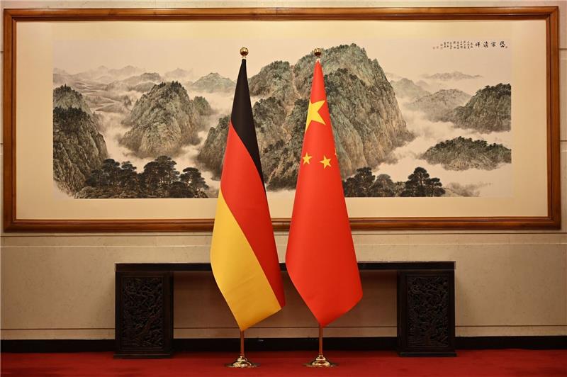 Deutschland und China mit Aktionsplan zu Kreislaufwirtschaft Das Bundesumweltministerium und die Nationale Entwicklungs- und Reformkommission Chinas haben sich auf einen Aktionsplan zum Dialog im Bereich Kreislaufwirtschaft verständigt.