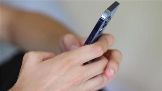 Das Datenwachstum in den Mobilfunknetzen rasant. Doch in deutschen Funklöchern ist Sendepause.