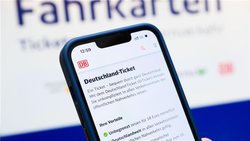 Tonne will Deutschland-Ticket zu ähnlichem Preis beibehalten Das Deutschlandticket wird häufig digital über Apps erworben. (Symbolbild)