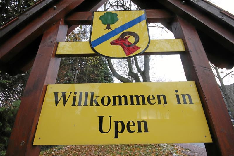 Das Dorf ist um einen Verein reicher – Zweck von „Hand in Hand – Förderverein Upen e.V.“ ist es, die bestehenden Vereinsstrukturen zu unterstützen und Projekte in der Ortschaft zu übernehmen. Foto: Gereke