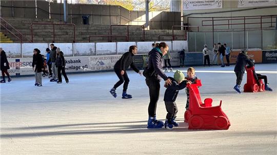 Das Eisstadion ist auch während der sogenannten toten Zeit von November bis Mitte Dezember gut besucht.