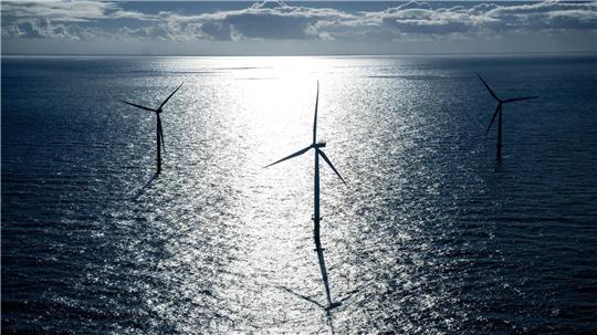 Das Energieunternehmen Ørsted hat in der Nordsee einen fünften Windpark in Betrieb genommen. (Illustration)