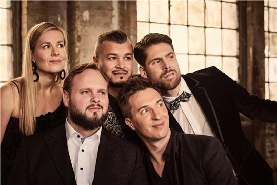 Das Ensemble Spark musiziert in der Wolfshäger Festhalle. Foto: Privat