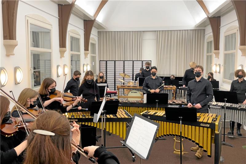 Das Ensemble der Kreismusikschule Goslar ist zu Weihnachten zu Gast im „Gäste-Zimmer“.  Foto: Klaeden
