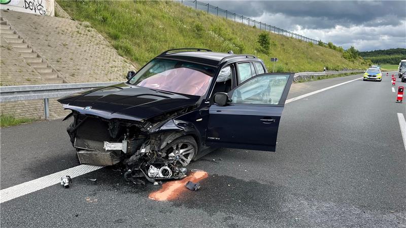 Das Fahrzeug des Mannes aus Seesen wurde bei dem Unfall stark beschädigt.