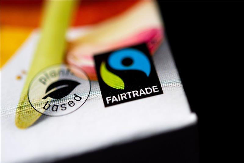 Das Fairtrade-Siegel auf einer Lebensmittelverpackung.