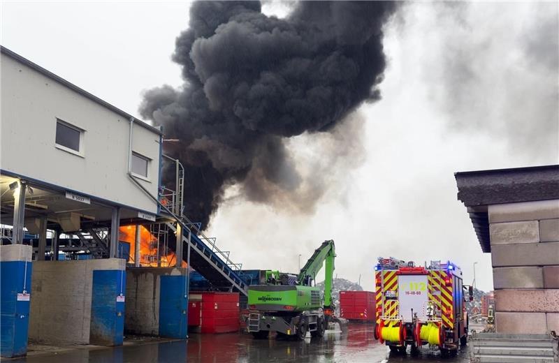 Ortsfeuerwehr Westerode ist im Dorfleben fest verankert Das Feuer bei der Firma Elektrocycling in Harlingerode im April vorigen Jahres, bei der rund 120 Feuerwehrleute im Einsatz waren, ist für die Ortsfeuerwehr Westerode einer von drei Brandeinsätzen im Jahr 2023. Archivfoto: Feuerwehr