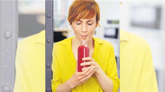 Das Flüssigessen soll eine vollwertige Mahlzeit ersetzen können. Foto: Dtockfour/Shutterstock