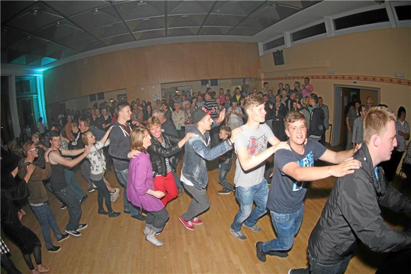 Events im Freizeitzentrum: Sind die Bad Harzburger Partymuffel? Das Freizeitzentrum Harlingerode ist immer wieder mal Party-Location, nicht nur unter Nick Klose. Seiner Erfahrung nach lassen sich die Veranstaltungen aber immer schlechter planen. Foto: GZ-Archiv