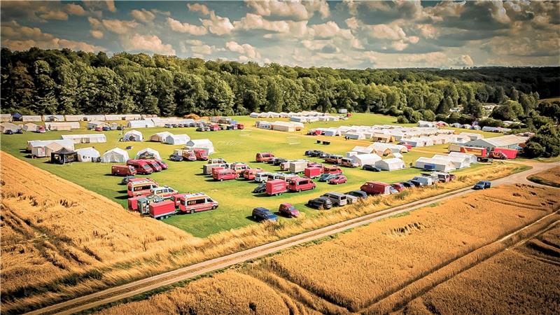 Das Gelände des Zeltplatzes in Halvestorf bei Hameln umfasst rund 80.000 Quadratmeter und lässt sich, je nach Teilnehmerzahl, in bis zu sieben Einzelplätze aufteilen. Hier waren in den vergangenen Jahren bereits öfter Feuerwehren aus ganz Niedersachsen zu Gast. Foto: Alpha One
